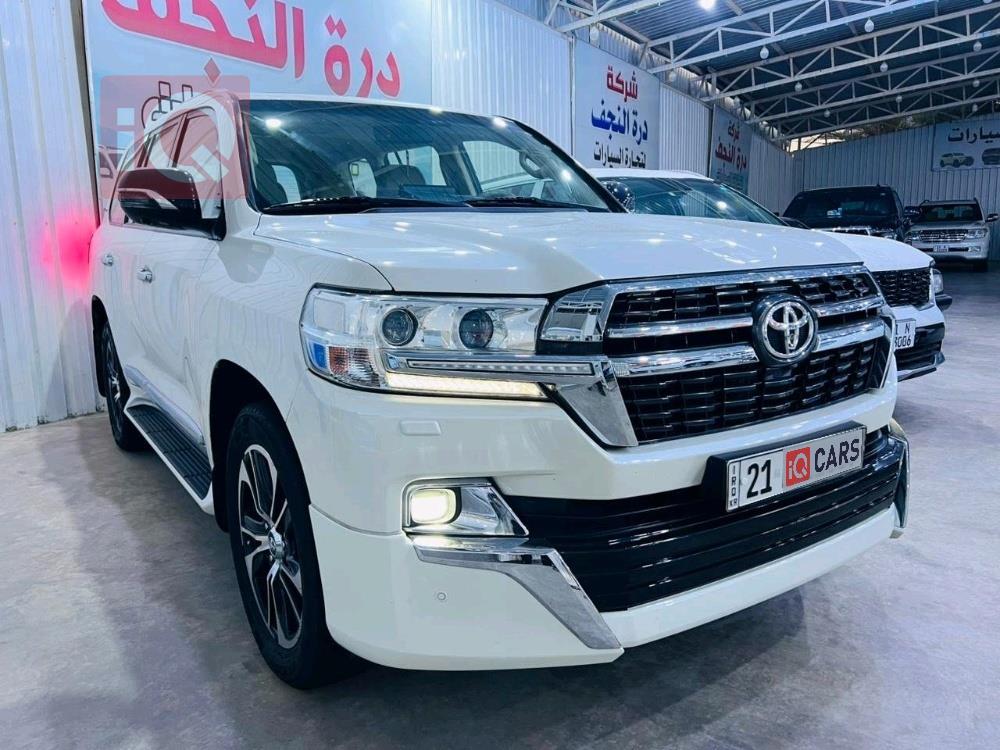 تويوتا لاندكروزر